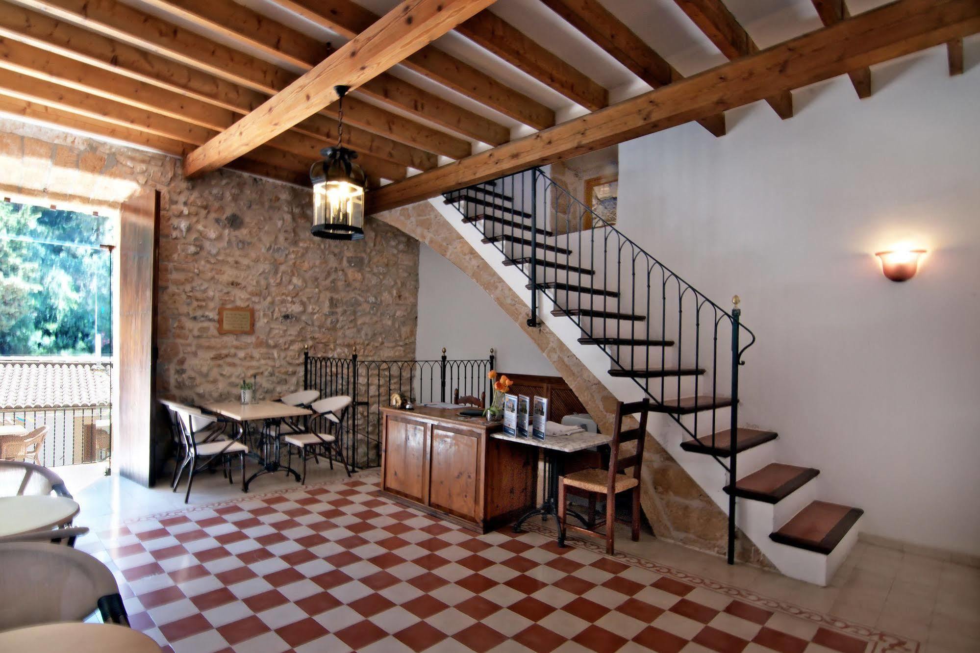Petit Hotel Hostatgeria La Victoria Alcudia  Dış mekan fotoğraf